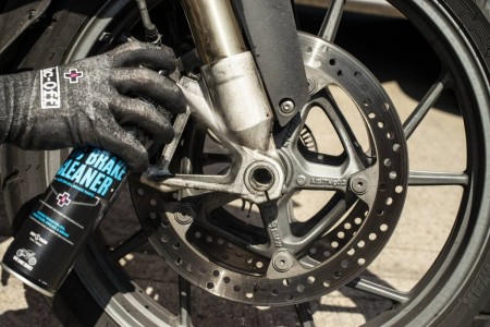 613 - Preparat do czyszczenia tarcz i klocków hamulcowych, zapobiega piszczeniu - 400ml - Brake Cleaner