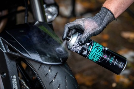 608 - Motorcycle Protectant preparat zabezpieczający każdą powierzchnię pomiędzy myciami - 400ml