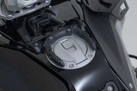 UCHWYT MOCUJĄCY TANKRING PRO SW-MOTECH BMW R 1300 GS ADVENTURE (24-) BLACK