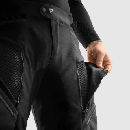 SPODNIE MOTOCYKLOWE TEKSTYLNE REBELHORN HARDY 3.0 BLACK (DŁUGA NOGAWKA) L-S