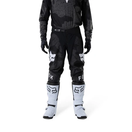 SPODNIE MOTOCYKLOWE FOX 180 BNKR BLACK CAMO