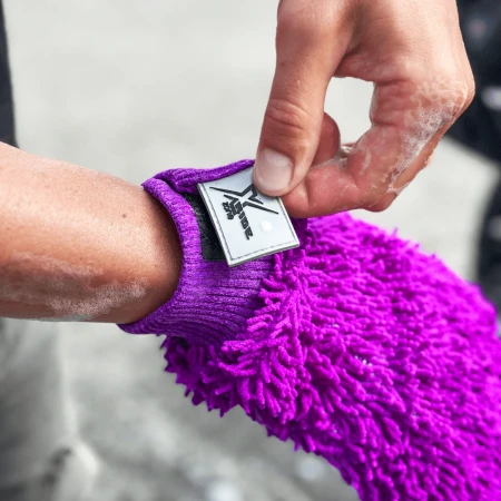 fiber_hand_lifestyle_01.webp